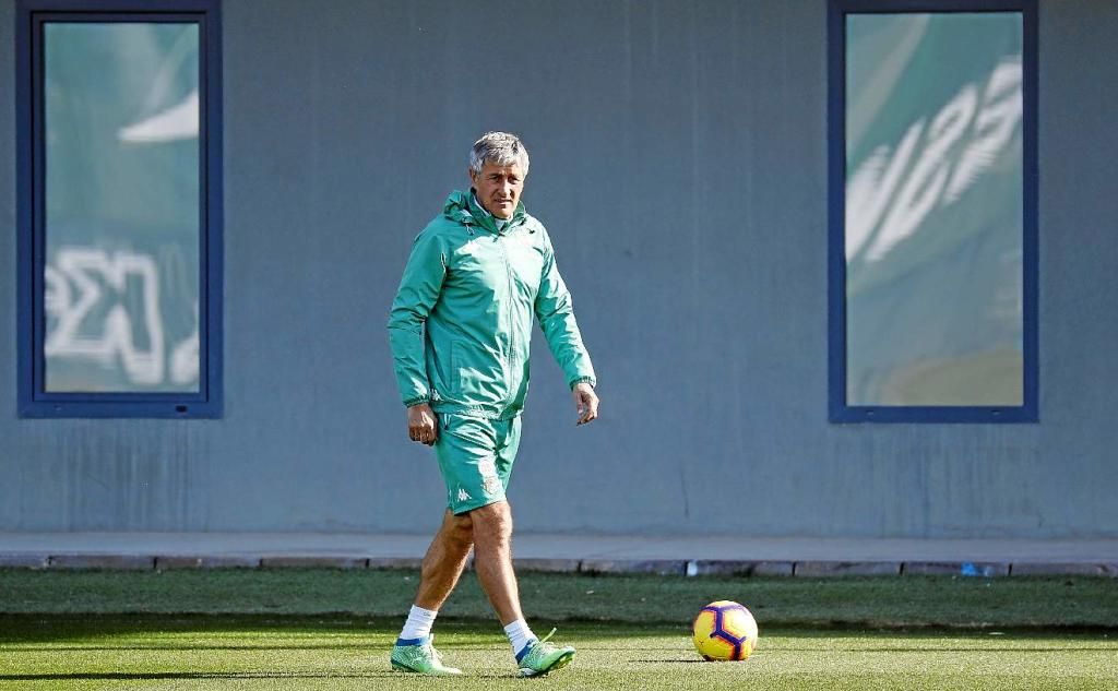 Setién: "El vestuario del Betis era extraordinario, a pesar del entorno"