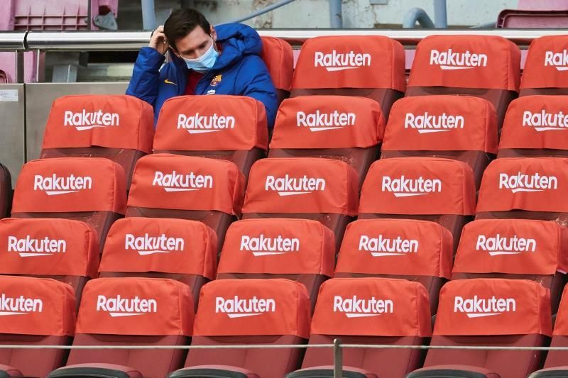 Leo Messi, suplente; el Betis sale con Joaquín y Tello en las bandas