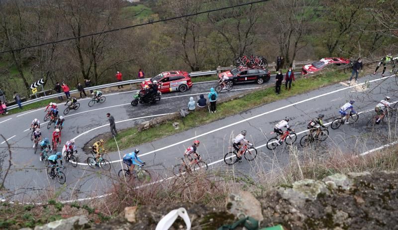 Roglic, virtual ganador de La Vuelta tras resistir a Carapaz en La Covatilla