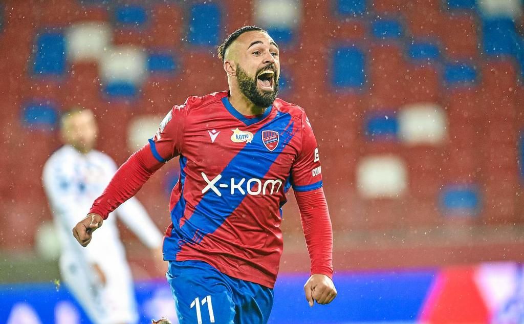 Ivi: "El Sevilla es un club que te da todo lo que necesitas"