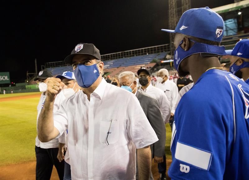 Gigantes y Tigres ganan en inicio de atípico torneo de béisbol dominicano