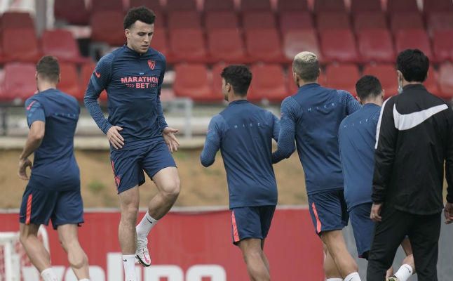 Dos ausencias y una presencia prometedora en la vuelta al trabajo del Sevilla