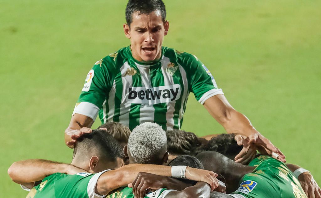 El Betis ve la renovación de Mandi bien encaminada