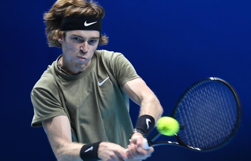 Thiem se deja ir ante Rublev