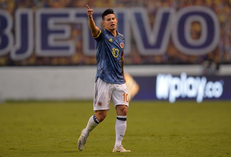 James niega "malos tratos, agresiones o disputas" en la selección colombiana