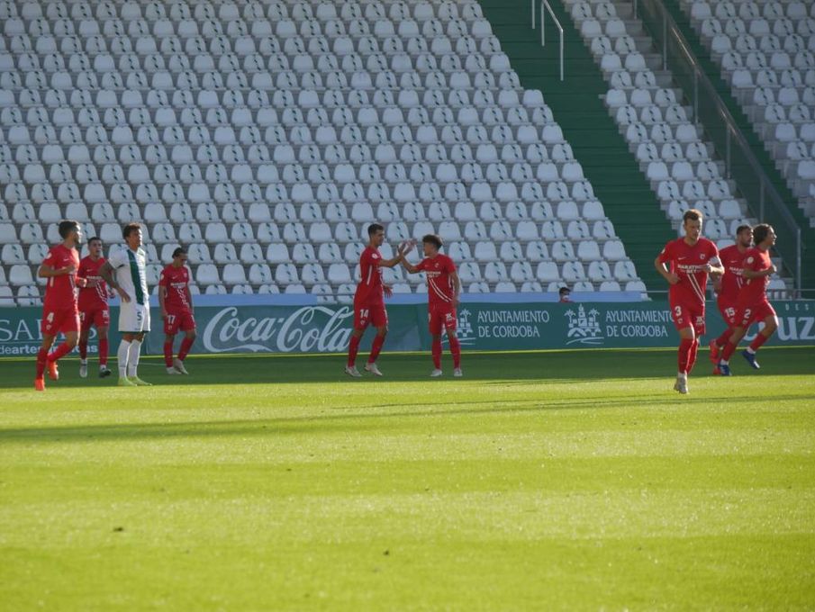 Córdoba 1-2 Sevilla Atlético: La primera victoria, por la puerta grande