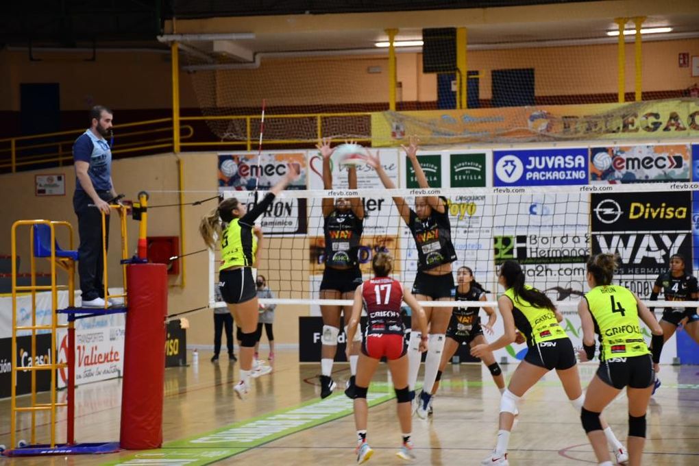 Cajasol Voley 2-3 Sant Cugat: Suma un punto tras forzar el 'tie break'