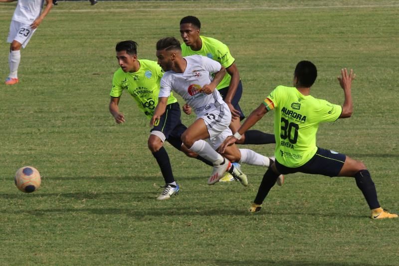 El fútbol profesional regresa a Bolivia tras ocho meses de parón