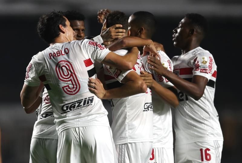 Sao Paulo e Inter buscan acercarse al líder Mineiro en la liga brasileña
