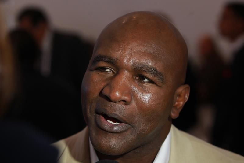 Holyfield quiere ganar 25 millones por una tercera pelea contra Tyson