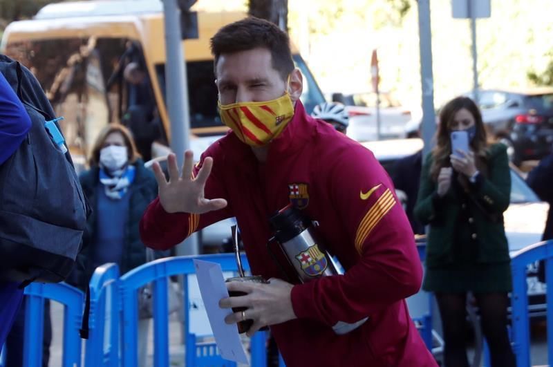 Sergio Busquets, Messi y De Jong, novedades de la convocatoria