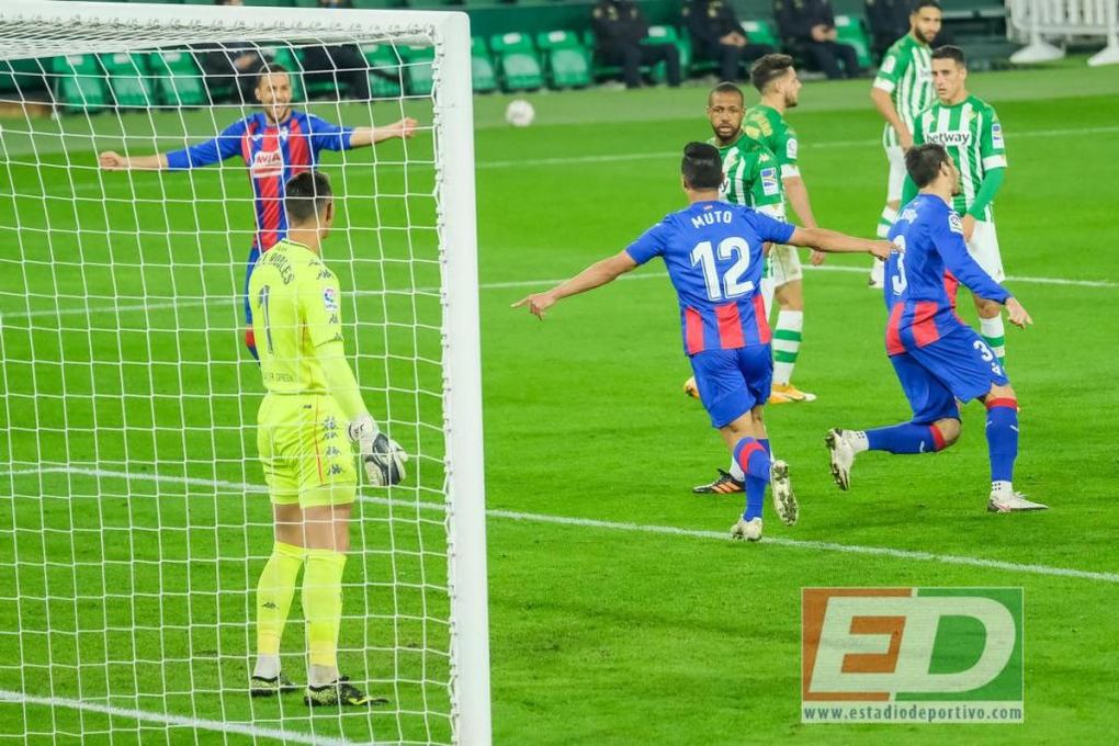 Betis 0-2 Eibar: Sin defender es imposible competir