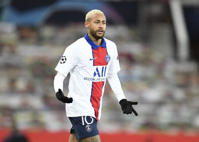 Neymar: "Lo que más quiero es volver a jugar con Messi"