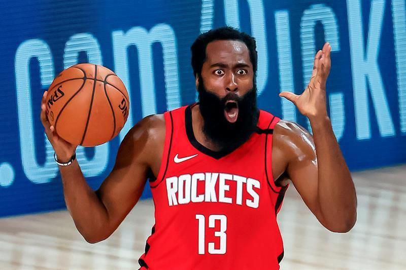 James Harden no acude al primer entrenamiento de grupo con los Rockets