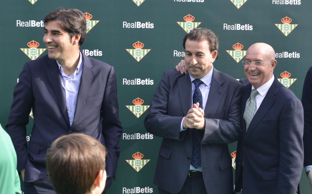 A Serra le "asusta ser presidente" del Betis: "No me atrevo, pero Josemi miente"