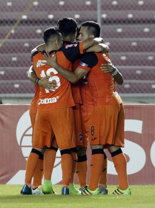 Cuatro equipos buscan mantener el invicto en el torneo Apertura de fútbol en El Salvador
