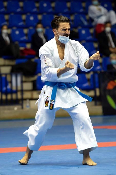Damián Quintero se impone en casa en la final de kata