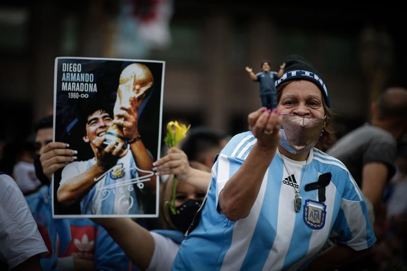 Argentina perdió a su "D10s"