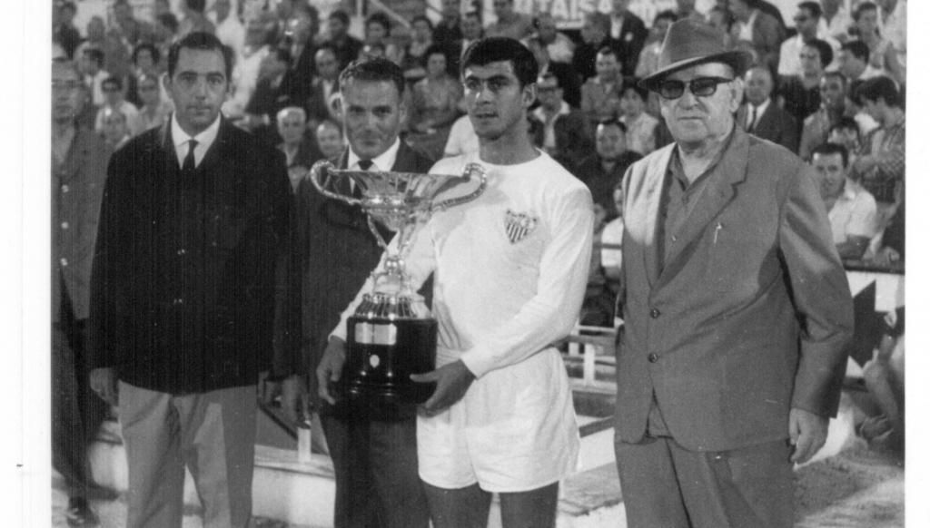 Fallece Costas, jugador del Sevilla en los años 60 y 70