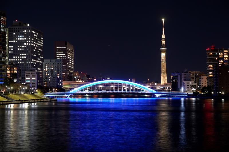 Tokio marca 100 días hasta el relevo de la antorcha olímpica con iluminación
