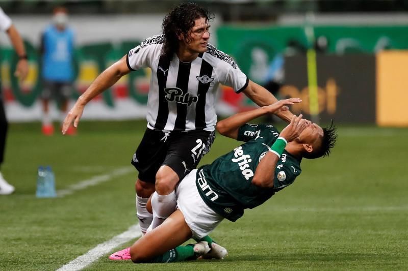 3-0. Palmeiras avanza a semifinales y se citará con River Plate o Nacional