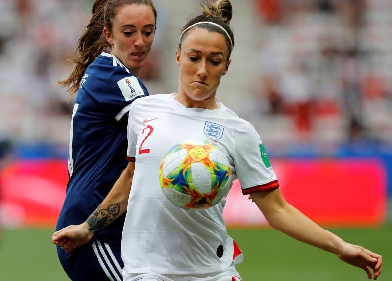 Lucy Bronze, elegida mejor jugadora de 2020