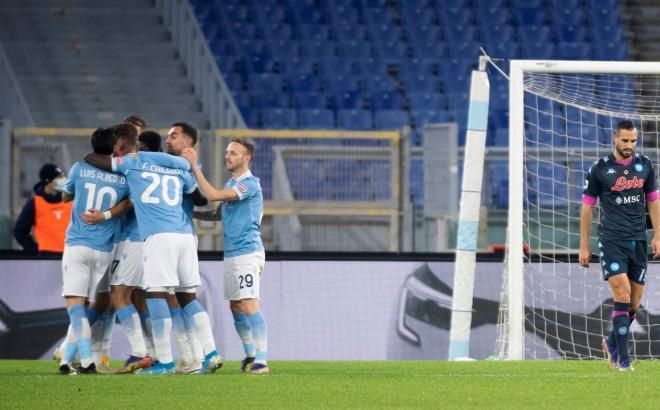 Immobile y Luis Alberto tumban al Nápoles