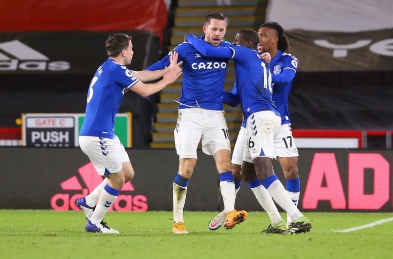 Sigurdsson pone segundo al Everton de Ancelotti