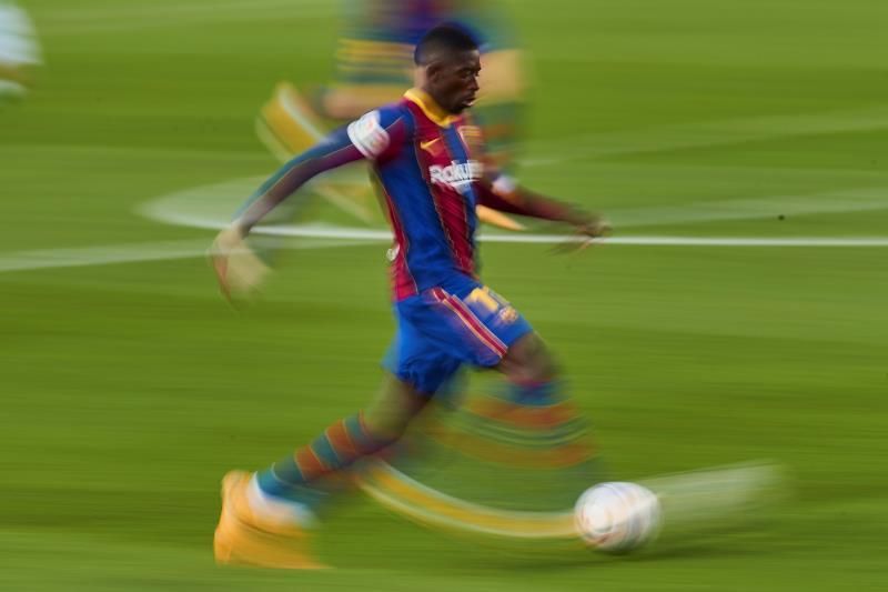 Dembélé, novedad en una convocatoria sin Messi