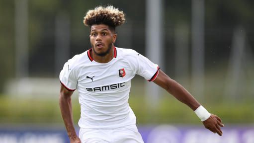 Monchi vuelve a dirigir su radar hacia la Ligue 1... y apunta a Rennes