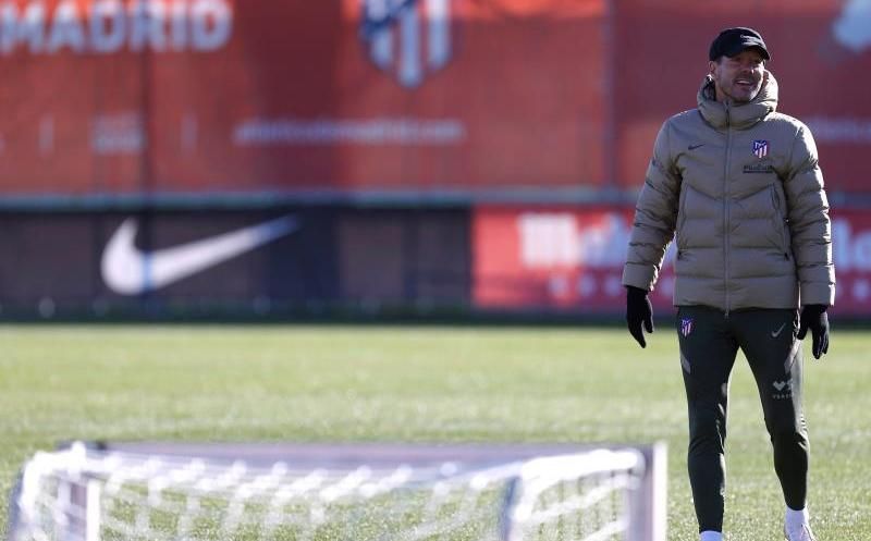 Simeone, preguntado por Loren, Milik o De Tomás: "Estamos valorando si traemos a alguien"