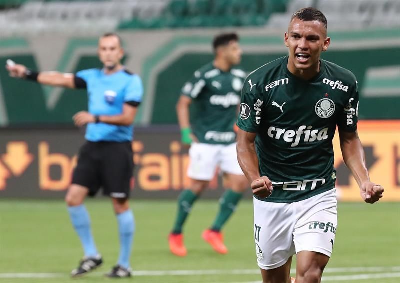 Palmeiras recupera a Ze Rafael y aguarda por Verón para el partido ante River