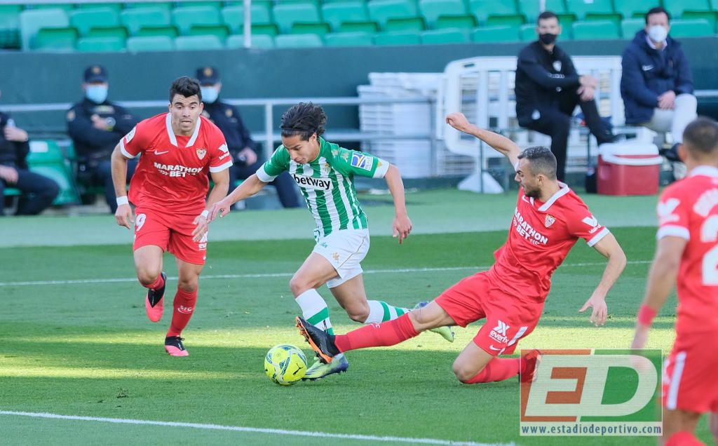 Lainez, a la estela de Tello y Ruibal, redefine el guion
