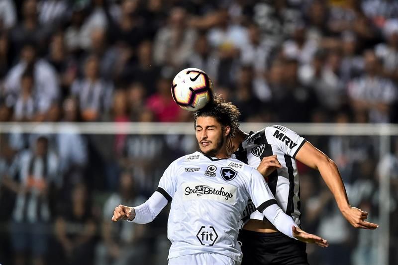 Exjugador del Botafogo admite haber atropellado a peatón que murió