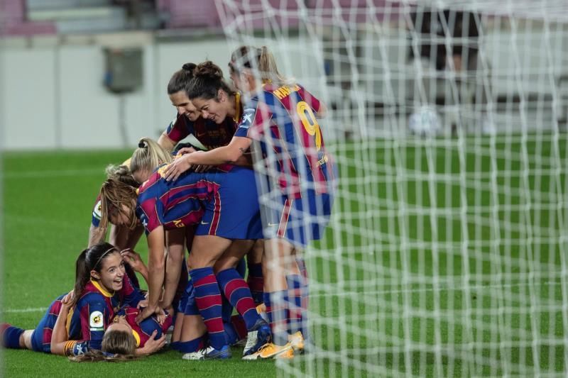 5-0. El Barça golea en el Camp Nou para continuar en lo más alto