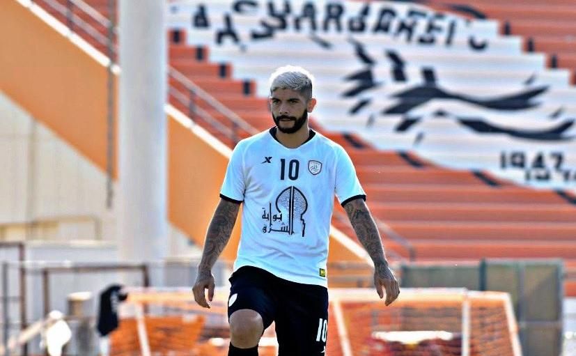 Banega sigue a lo suyo, repartiendo magia