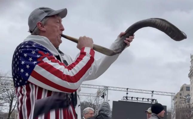 De jugar en la ACB a estar envuelto en los actos del Capitolio