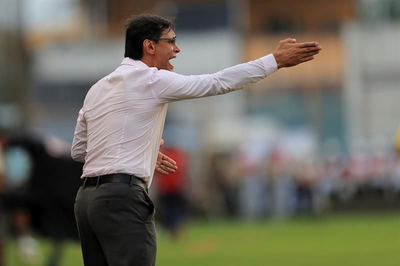 Doce de los 16 entrenadores de la Serie A en Ecuador serán extranjeros