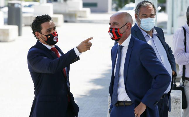 "Cualquier equipo querría tener un Monchi... ¡o al propio Monchi!"