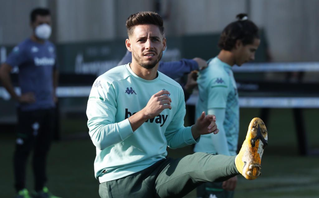 Pellegrini recupera a Álex Moreno para Huesca