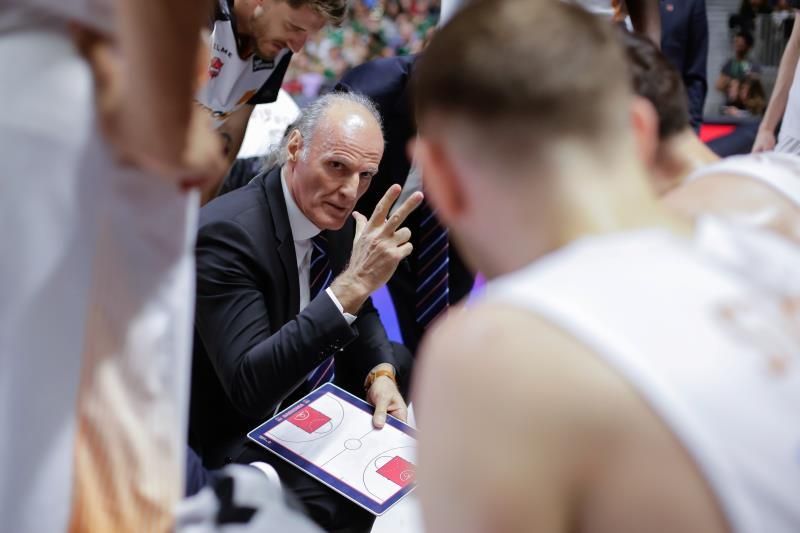 Retrasan el Unicaja-Baskonia por un caso positivo en el equipo arbitral