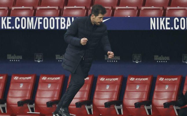 Simeone ve al Sevilla con "muchas opciones de pelear por la Liga"