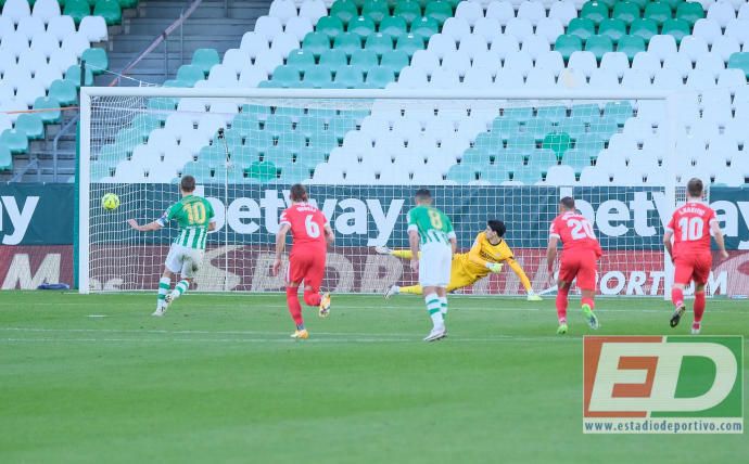 Canales responde la pregunta del millón: ¿Quién tirará el próximo penalti en el Betis?