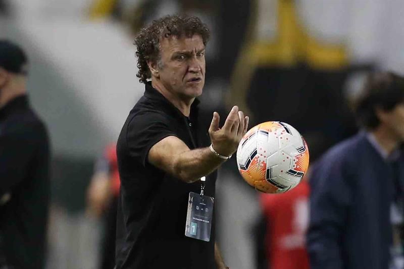 El técnico del Santos agradece a Pelé por incentivarles para llegar a la final