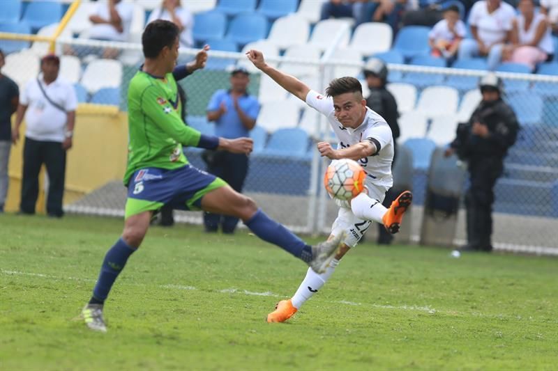 El fútbol de El Salvador define a los semifinalistas del torneo Apertura