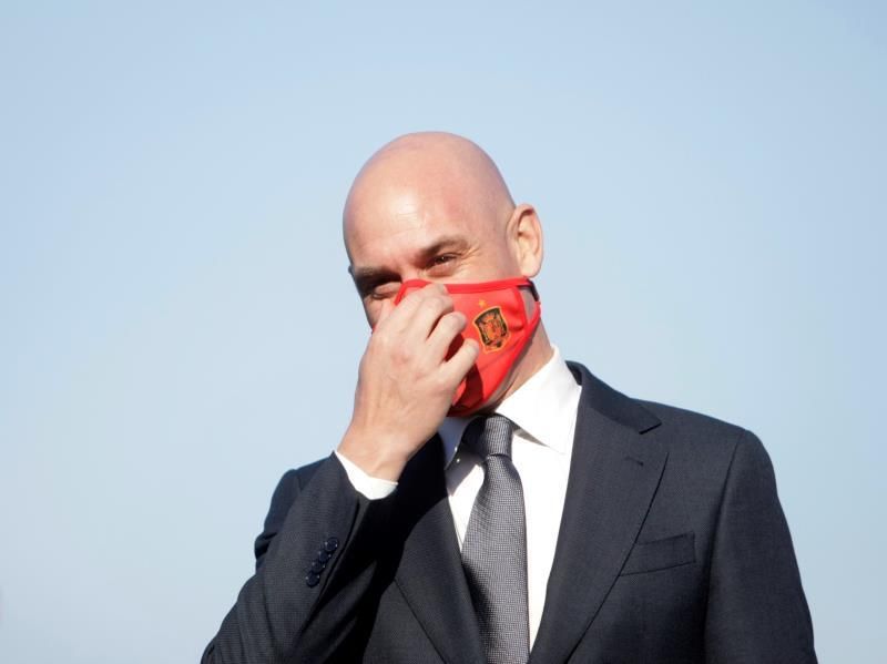 Rubiales no estará en las finales de la Supercopa por un positivo COVID de un trabajador federativo