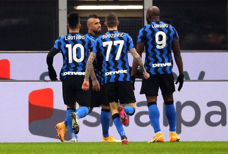 El Inter, con un gol del "ex" Vidal, desnuda a la Juventus
