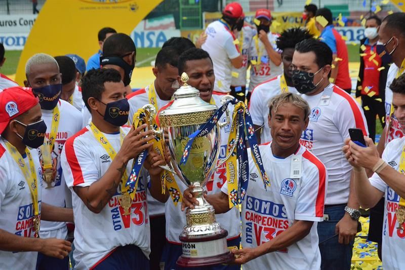 El Olimpia hondureño gana un segundo título con el argentino Troglio como técnico