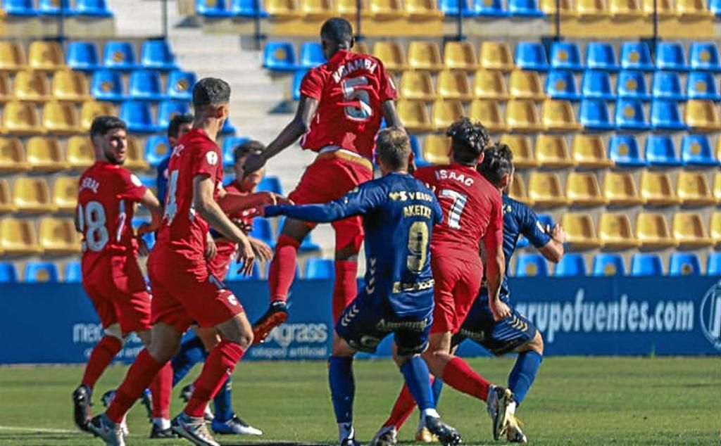 Golpe en la mesa del Sevilla Atlético en Murcia (2-3)