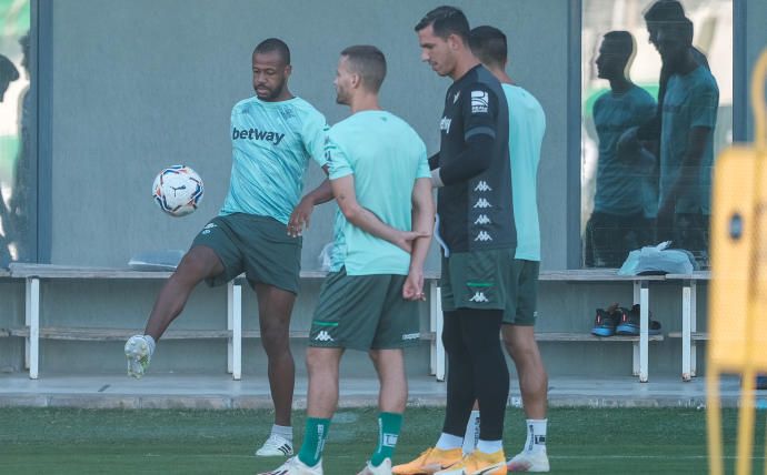El Betis prepara el duelo ante el Celta sin Claudio Bravo